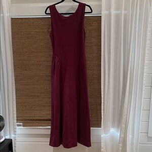 Elegant Burgundy Sleeveless Dress